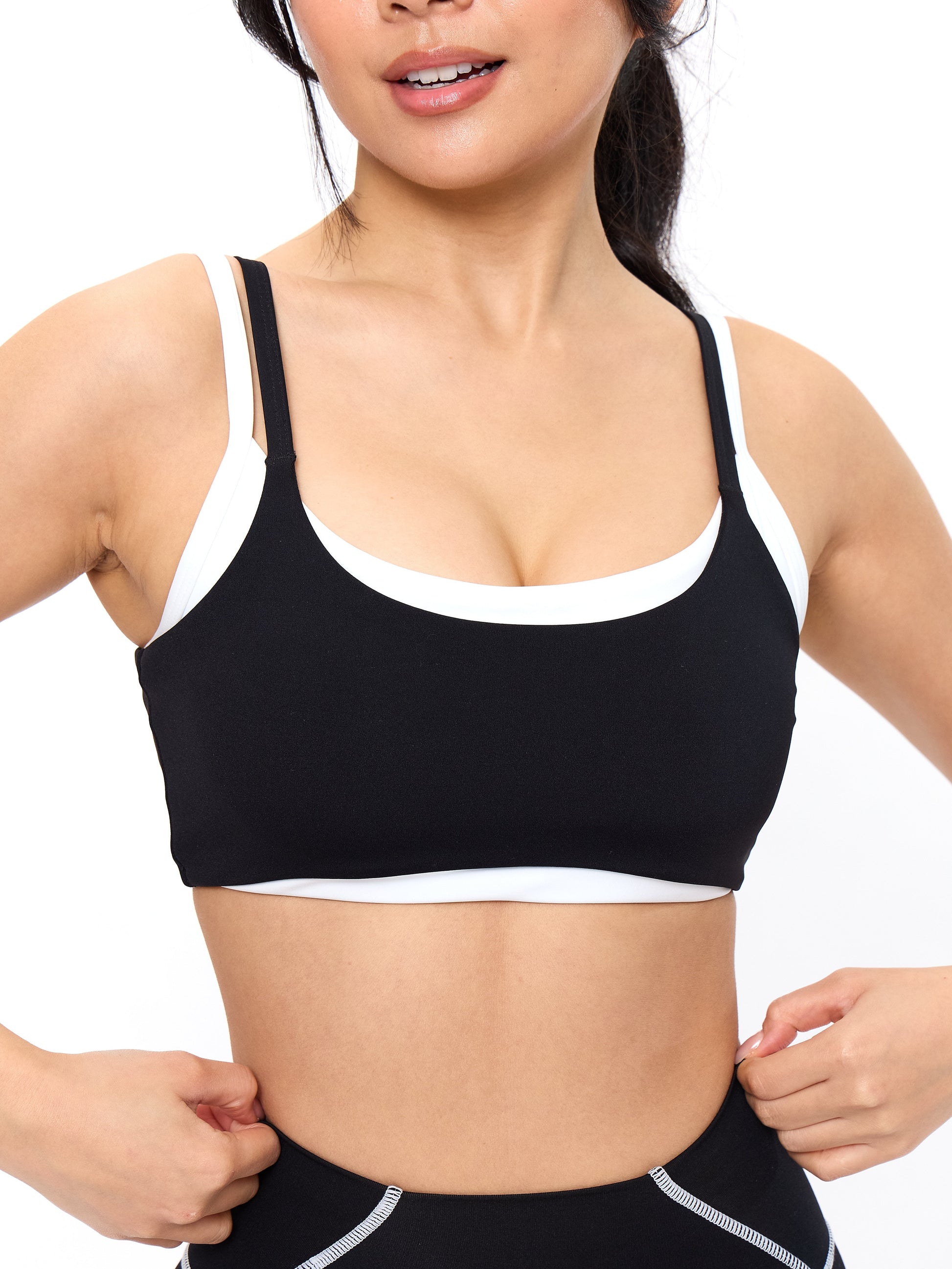Story Sports Bra - Onyx Black