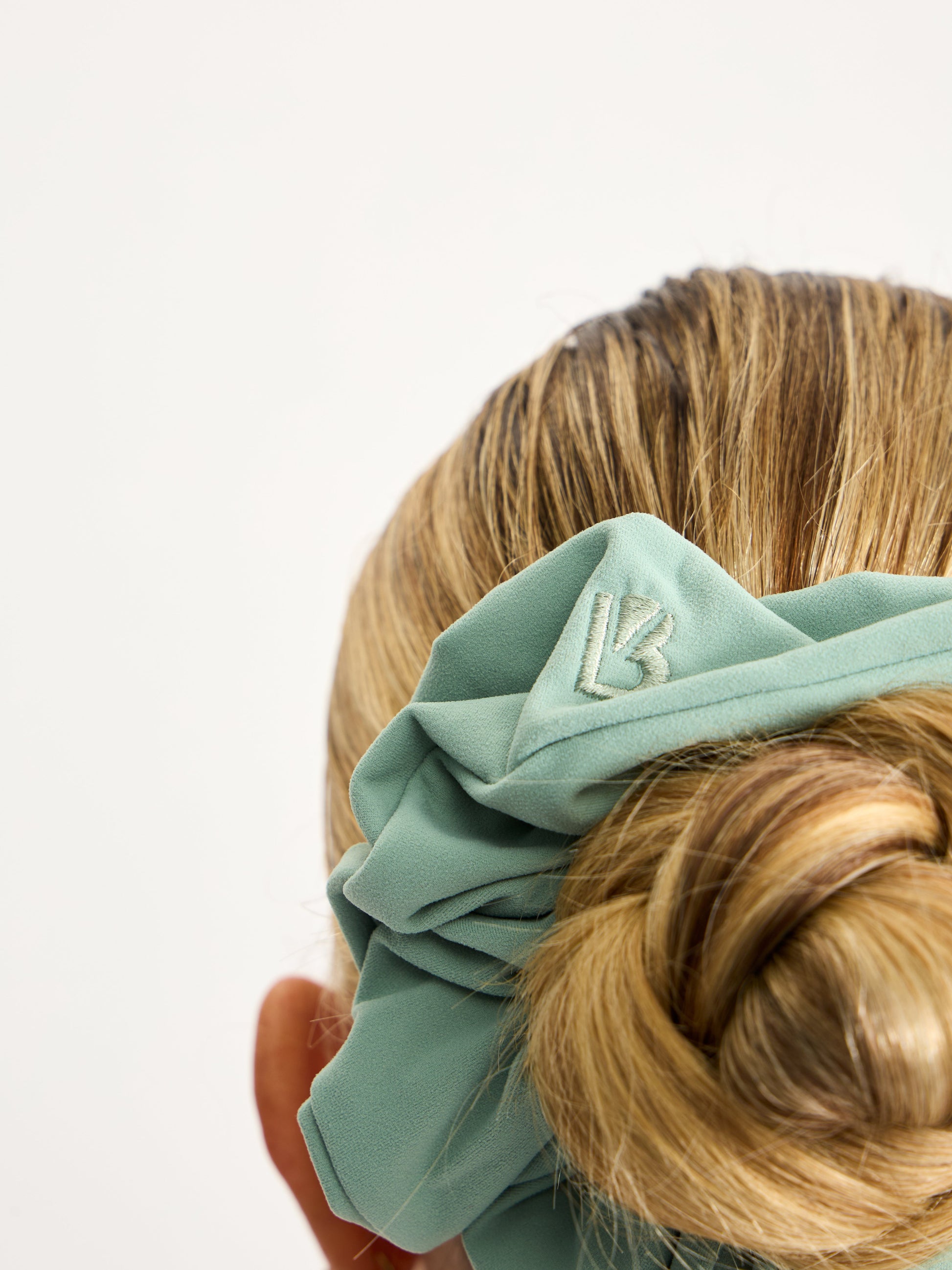 Nubre Scrunchie - Garden Party